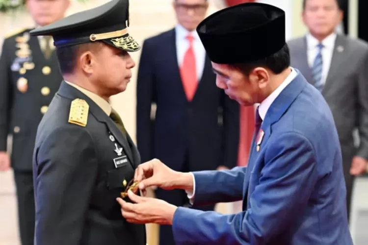 Jokowi Resmi Lantik Letjen TNI Agus Subiyanto Jadi KSAD Sumut Pos