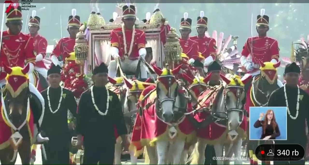 Kirab Budaya Iringi Teks Proklamasi Dan Duplikat Bendera Pusaka Di Hut