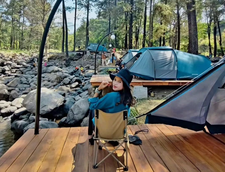 Jolotundo Edupark Tempat Glamping Dan Kafe Cantik Di Pinggir Sungai