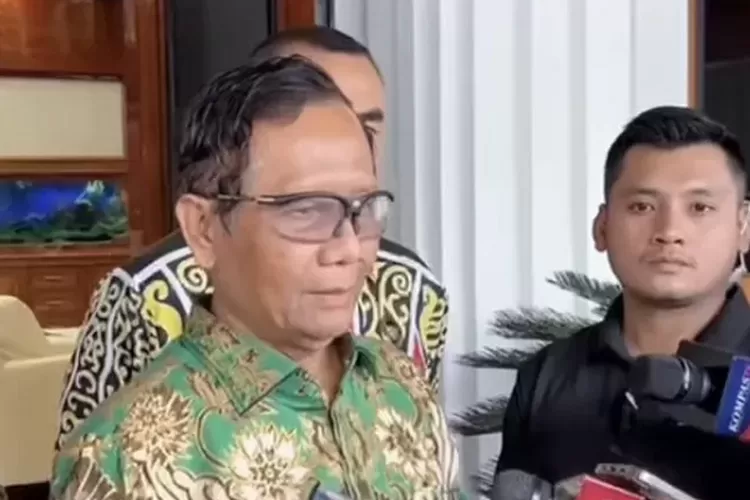 Soal Rocky Gerung Mahfud Md Bangdingkan Dengan Era Sby Jokowi Tidak