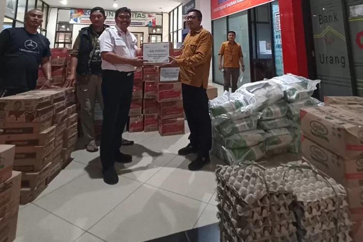 Pt Kai Daop Salurkan Bantuan Bagi Korban Gempa Bumi Sumedang Suara