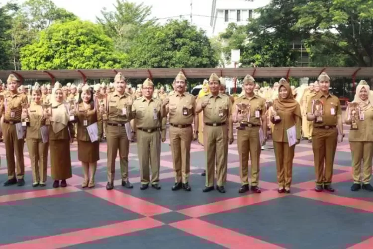 Komponen Gaji Ke Bagi Pensiunan Pns Tni Dan Polri Catat Tanggal