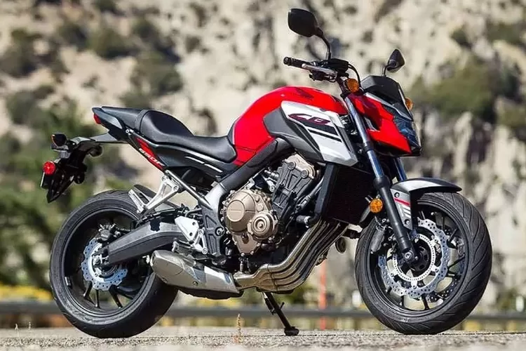 Honda Cb F Motor Naked Bermesin Besar Yang Banyak Diminati Intip