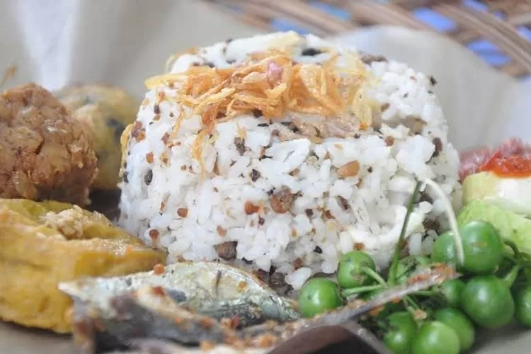 Rekomendasi Kuliner Nasi Tutug Oncom Khas Tasikmalaya Di Bandung Yang