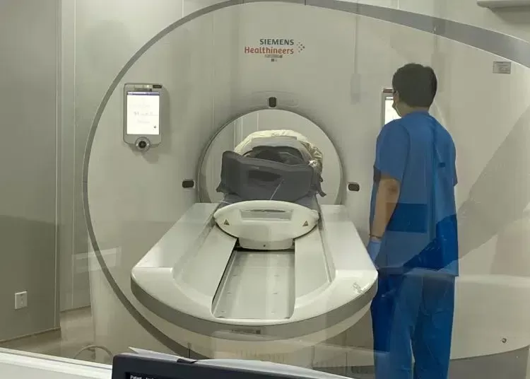 Ilustrasi. Alat deteksi jantung. Produk alat kesehatan Indonesia berhasil mencatatkan potensi transaksi sebesar USD9,15 juta atau Rp137 miliar di Arab Health 2023. foto: dok