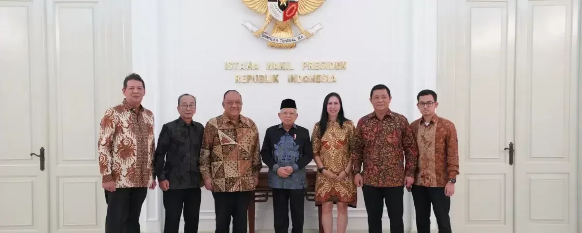 Wapres KH Ma’ruf Amin saat menerima jajaran Pengurus Komite Olahraga Nasional Indonesia (KONI) Pusat di Istana Wapres, Jakarta Pusat, Selasa (19/12/2023). foto: ist