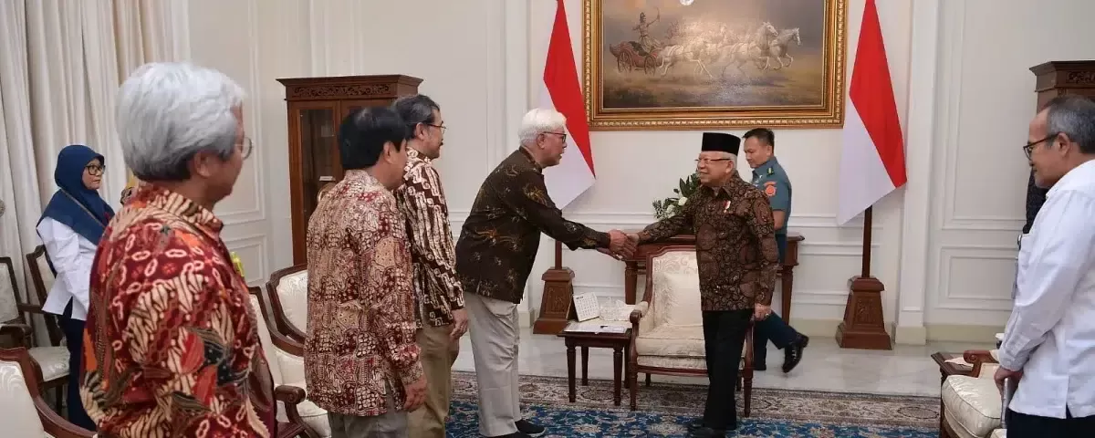Wapres menerima pengurus Masyarakat Energi Baru Nuklir Indonesia (MEBNI), di Istana Wapres, Jakarta Pusat, Kamis (11/1/2024). foto: ist