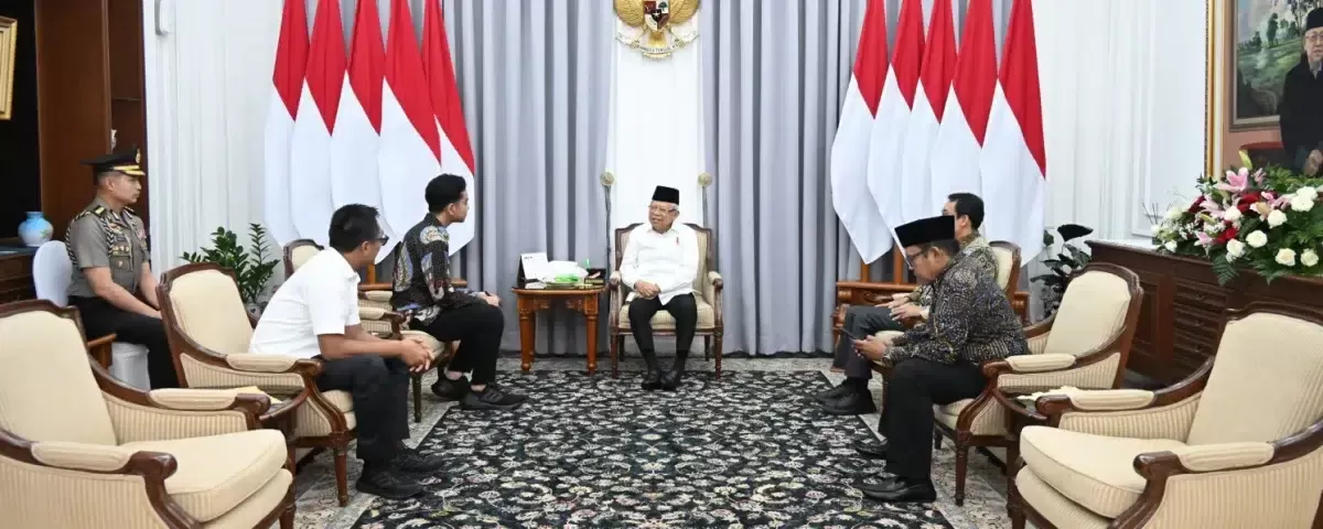 Wakil Presiden (Wapres) terpilih Gibran Rakabuming Raka menemui Wapres KH Ma’ruf Amin di kediaman resminya, Jalan Diponegoro No. 2, Jakarta Pusat, Rabu (24/4/2024) sore. foto: ist
