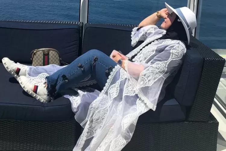 gaya hidup mewah Adrias Hariyanto, istri Sekda Riau SF Hariyanto. (Instagram @yashariyanto)