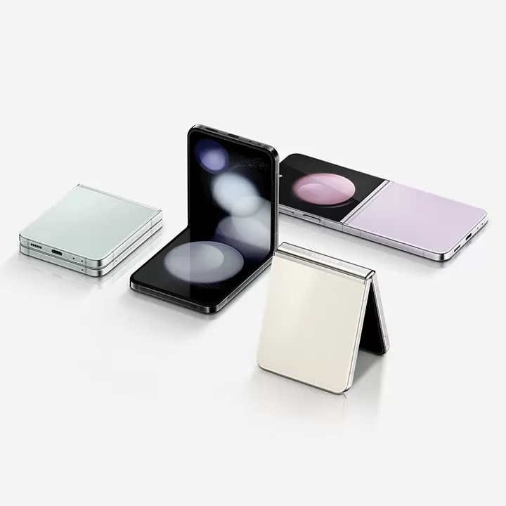 Harga Galaxy Z Flip5 turun di Desember 2023. (Sumber: Samsung)