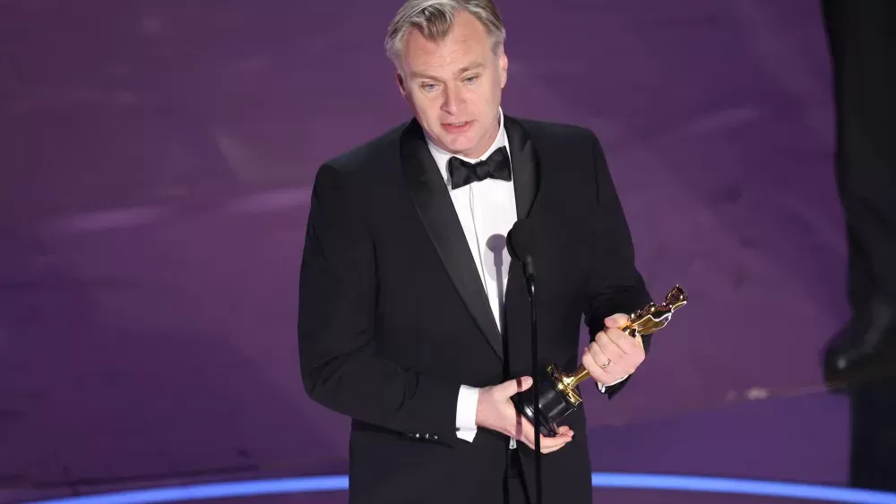 Christopher Nolan raih best Director  (X/theacademy))