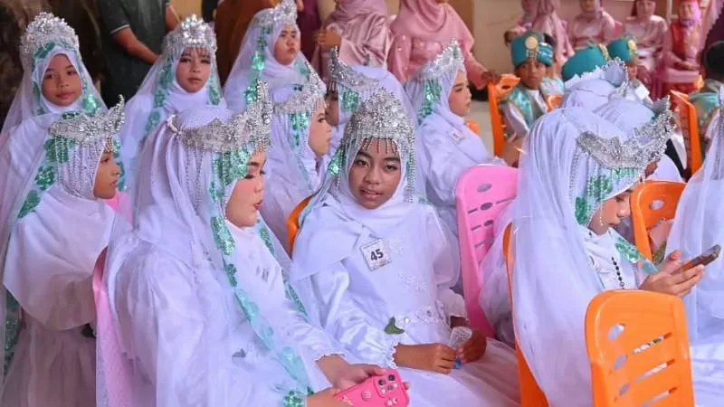 Sebanyak 45 anak di lingkungan Taruko, Kelurahan Ikua Koto Dibalai, Kota Payakumbuh mengikuti prosesi khatam Al-Qur'an. (Foto: Pemko Payakumbuh)