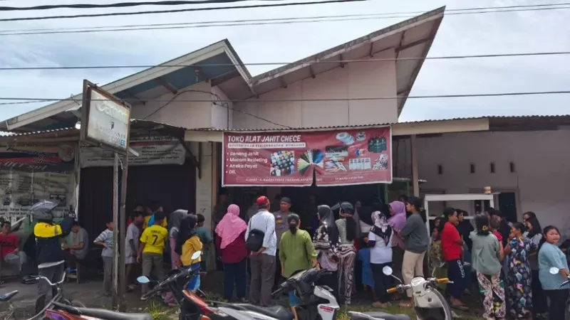 Lokasi penemuan janin bayi yang menggemparkan warga Parak Jigarang, Kelurahan Anduring, Kecamatan Kuranji, Kota Padang pada Minggu (4/1/2026) siang. Polisi dilaporkan tengah memburu keberadaan pelaku. (Dok. Polsek Kuranji)