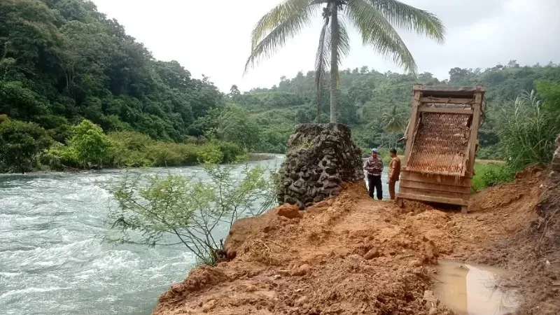 Praktik tambang ilegal di Nagari Simawang, Kabupaten Tanah Datar (Foto: Kominfo Tanah Datar)