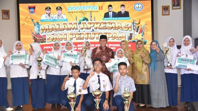 Pekan Olahraga, Seni dan Agama (PORSEMA) II di tingkat guru dan pelajar SMP se-Kota Padang. (Dok. Prokopim)