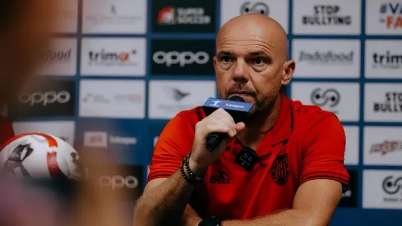 Pelatih Bali United Johnny Jansen (Foto: MO Bali United)
