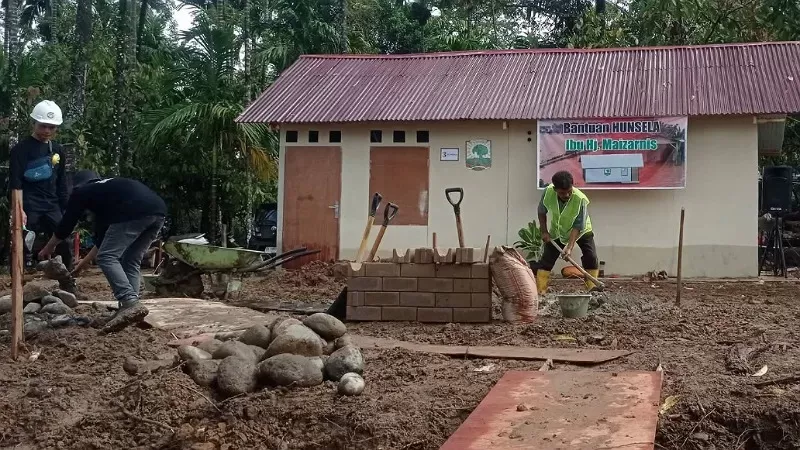 Pembangunan Huntap bagi korban bencana di Kampung Talang, Kota Padang. (Foto: Kominfo Padang)