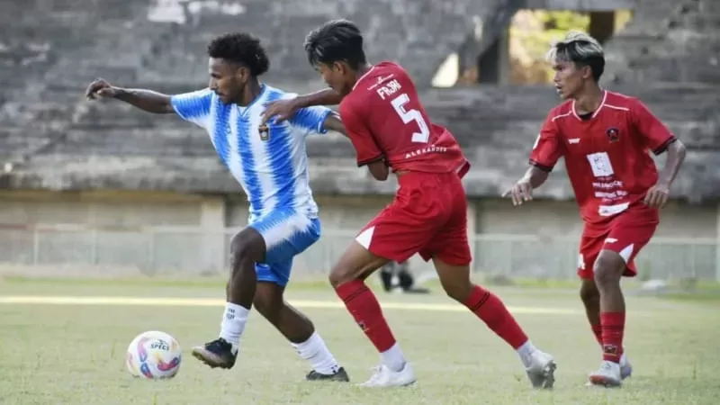 PSP Padang menang tipis 1-0 atas GMR FC dalam laga lanjutan Liga 4 Sumbar 2025/2026 di Stadion Utama Sumbar, Kamis (5/2/2026). (Foto: Kominfo Padang)