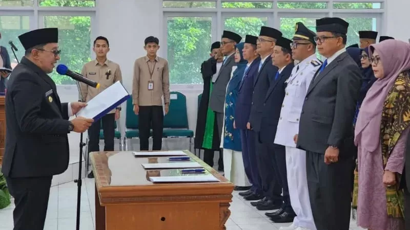 Pelantikan pejabat di lingkungan Pemkab Tanah Datar, Jumat (6/2/2026). (Foto: Kominfo Tanah Datar)
