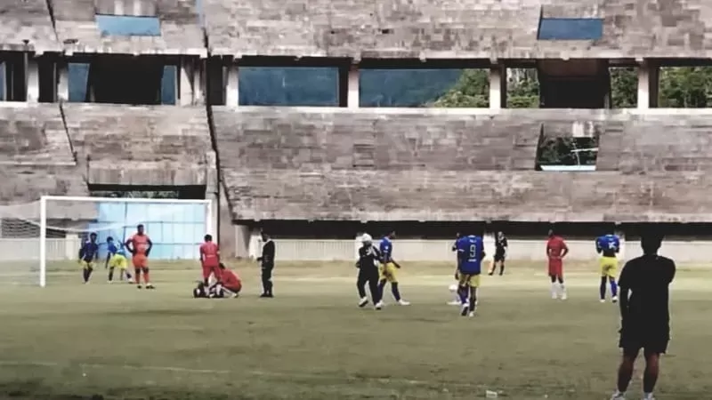 PSLA Sicincin vs Batang Anai FC dalam laga lanjutan Liga 4 Sumbar 2025/2026 di Stadion Utama Sumbar, Jumat (13/2/2026). (Foto: Istimewa)