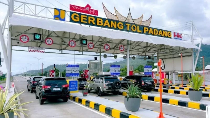 Gerbang Tol Padang (Foto: Hutama Karya) 