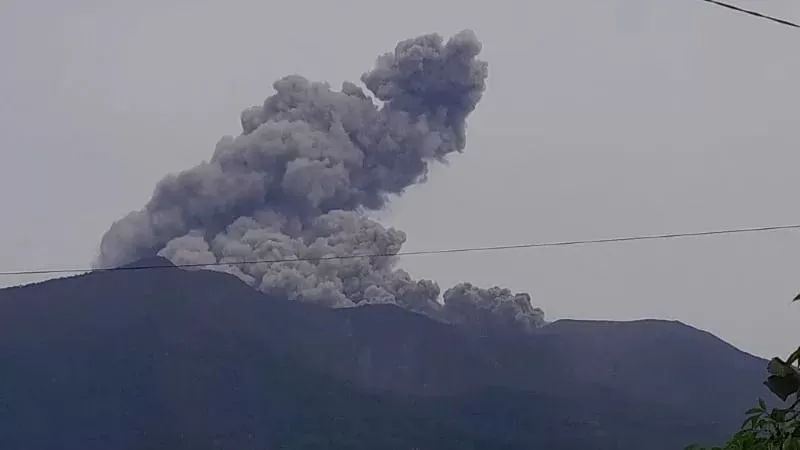 Gunung Marapi Erupsi (Foto: Istimewa)