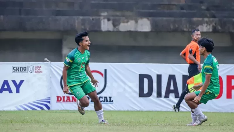 PSPP Padang Panjang vs PSLA Sicincin dalam laga semifinal Liga 4 Sumbar 2025/2026 di Stadion Utama Sumbar, Minggu (29/3/2026). (Foto: Istimewa)