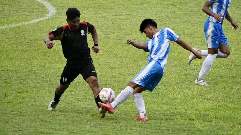 PSP Padang kontra Kompak FC saat Leg II Semifinal Liga 4 Sumbar 2025/2026 di Stadion Utama Sumbar, Selasa (31/3/2026). (Foto: Istimewa)