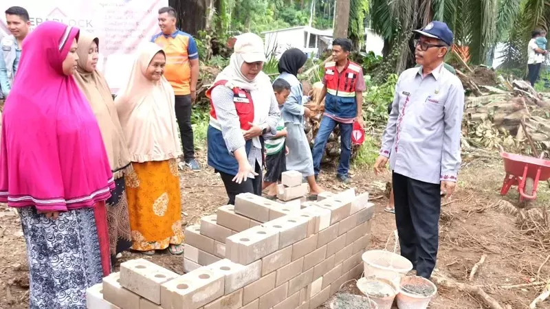 Pembangunan huntap mandiri bagi masyarakat terdampak bencana di Nagari Salareh Aia, Kecamatan Palembayan, Kabupaten Agam mulai realisasikan Kamis (16/4/2026). (Foto: Kominfo Agam)