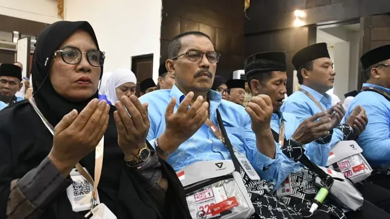 ASN di lingkungan Pemko Padang resmi bertolak ke Tanah Suci untuk menunaikan ibadah haji tahun 2026. (Foto: Kominfo Padang)