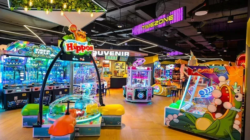 Timezone buka gerai baru di Kota Padang, Bali, dan Bekasi. Siap manjakan keluarga lewat wahana VR terbaru. (Foto: Timezone Indonesia)
