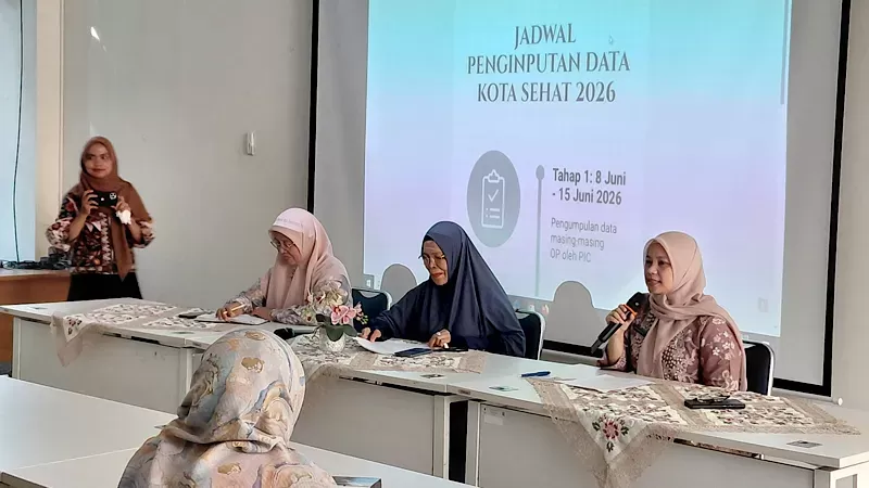 Pemko Padang saat melakukan Rapat Koordinasi Lintas Sektor Persiapan Penilaian Kota Sehat 2026 di Ruang Rapat Bappeda Kota Padang, Kamis (11/6/2026). (Foto: Kominfo Padang