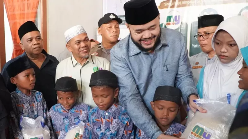 Wali Kota Padang Fadly Amran saat melakukan kunjungan kerja ke Yayasan Berkah Amal Salih yang berlokasi di Perum Mitra Utama, Kelurahan Banuaran Nan XX, Kecamatan Lubuk Begalung, Jumat (26/6/2026). (Foto: Kominfo Padang) 