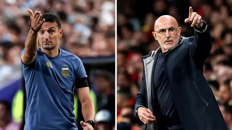 Lionel Scaloni dan Luis de la Fuente (Foto: FIFA)