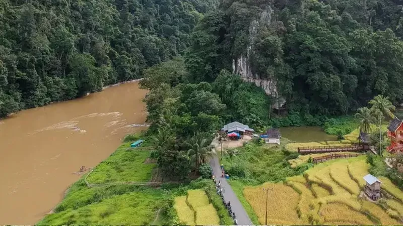 Geopark Silokek di Kabupaten Sijunjung (Foto: Visit Beautiful Sumatera)