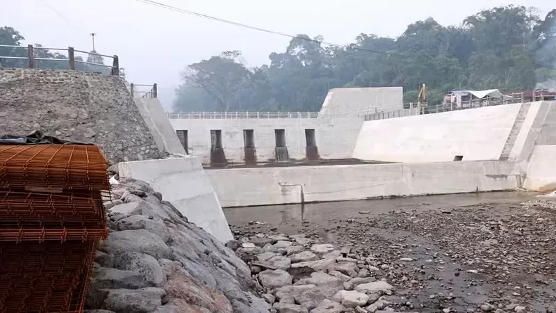 Pembangunan sabo di Nagari Sungai Jambu, Tanah Datar. (Foto: Kominfo Tanah Datar)