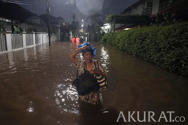 Kali Ciliwung Meluap, 53 RT Di Jakarta Tergenang Banjir - Akurat