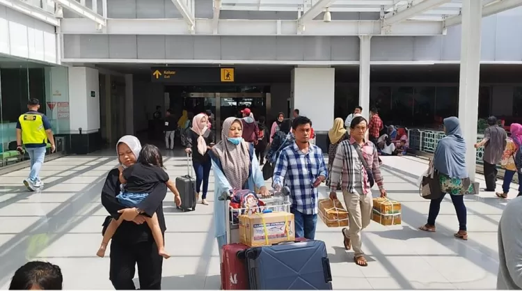 Bandara Internasional Jenderal Ahmad Yani Catat Lonjakan Penumpang ...