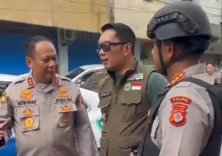 Update Ridwan Kamil Pasca-Bom Bunuh Diri: 8 Polisi Dan 1 Warga Terluka ...