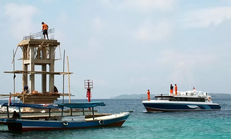 Pemerintah Angkut Sampah Di Laut Dan Pulau Di Kepulauan Seribu - Akurat