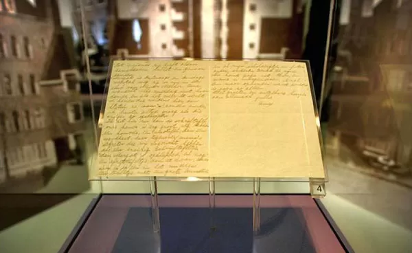 Surat Anne Frank