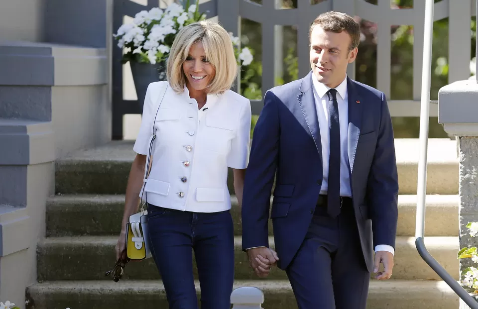 5 Fakta Menarik Brigitte Macron Istri Presiden Prancis Yang Lebih Tua