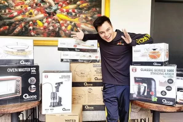 Acara 'Indonesia Giveaway' Baim Wong Dihujat, Warganet Nilai Ajarkan ...