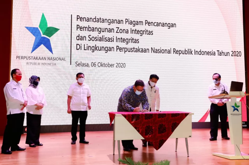 Perpusnas Tandatangani Piagam Zona Integritas - Akurat