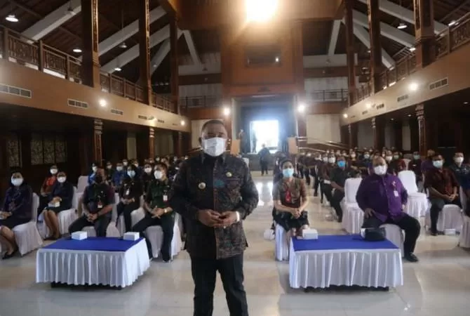 Jelang Mutasi, Bupati Tamba Kumpulkan 87 Pejabat Eselon III Dan IV ...