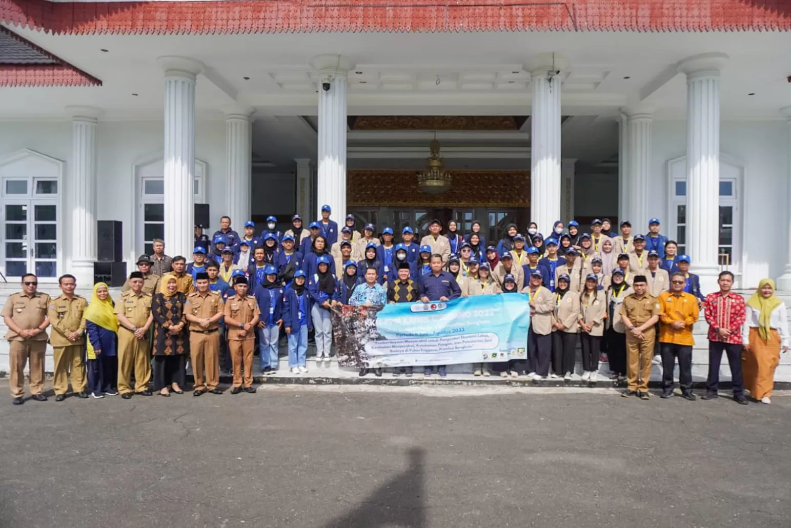 Pembangunan Pulau Enggano: Prioritas Gubernur Bengkulu Rohidin Mersyah ...