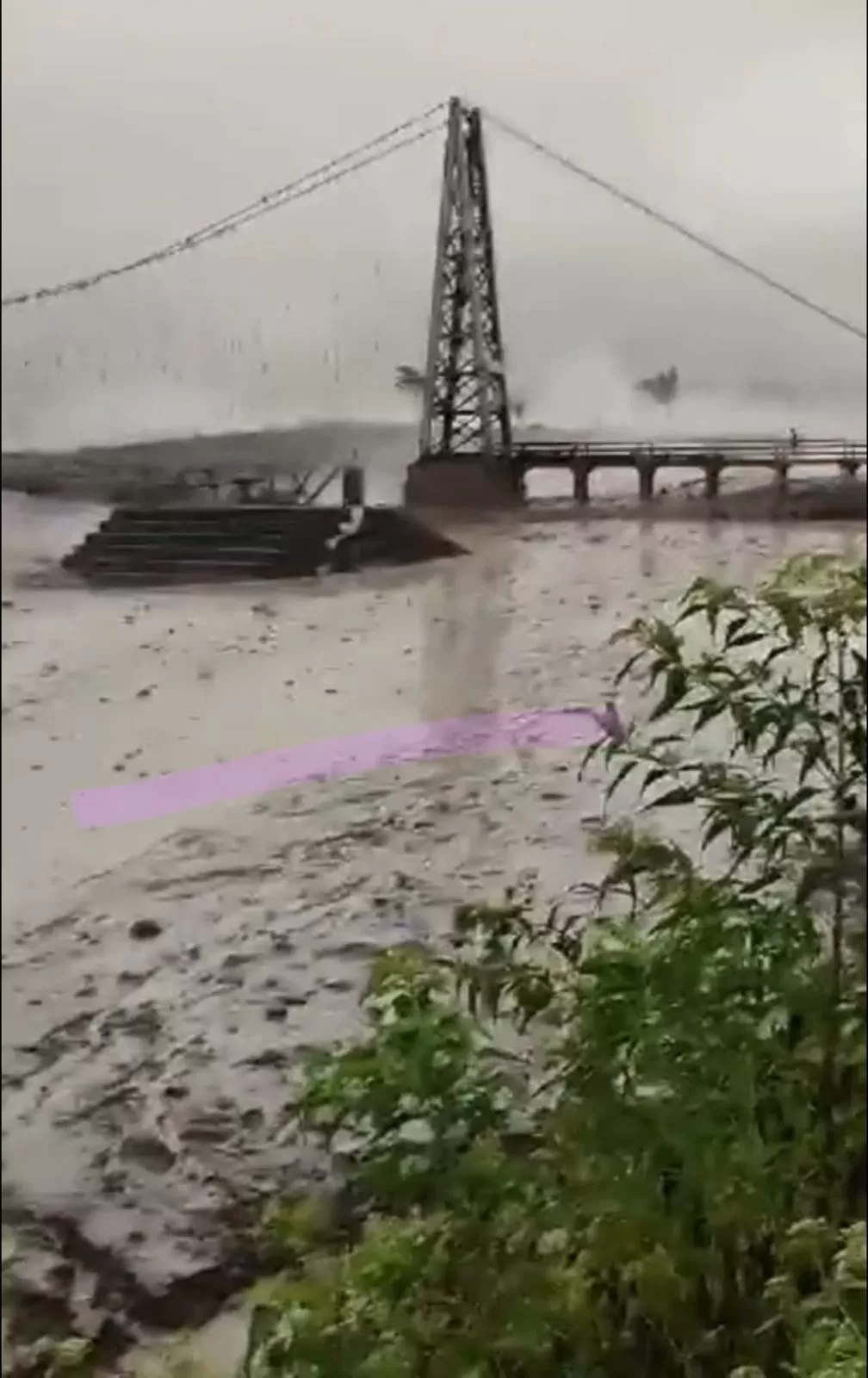 Dilaporkan, Terjadinya Banjir Bandang Di Perbatasan Malang Dan Lumajang ...