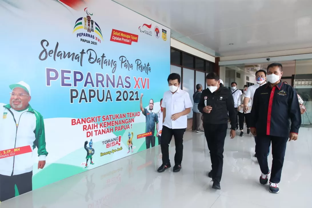 Menteri Pemuda dan Olahraga Republik Indonesia (Menpora RI), Zainudin Amali, tiba di Bandara Sentani, Kabupaten Jayapura, Papua, Kamis (4/11) pagi.(Kemenpora.go.id)