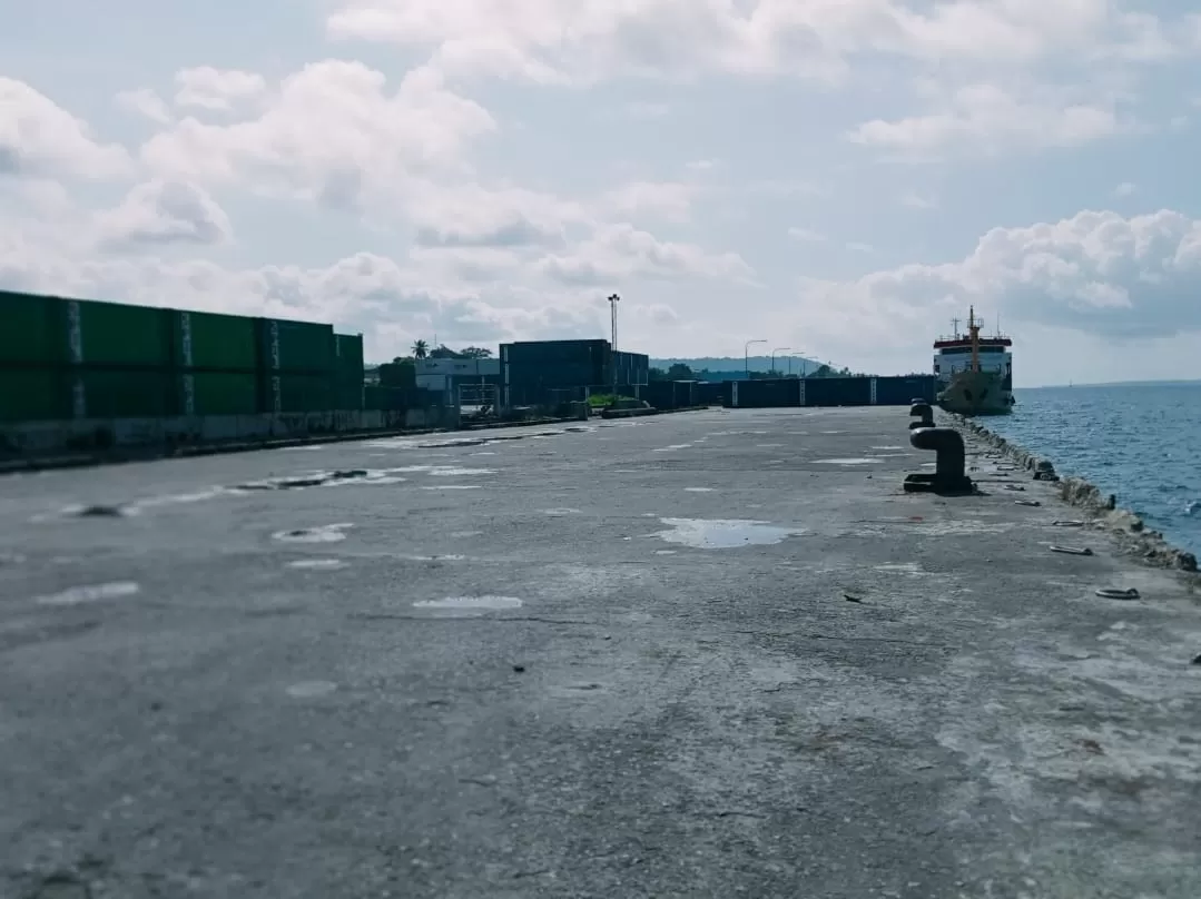 Boseren/Cepos : Suasana Pelabuhan Biak pada saat bulan puasa dan menjelang lebaran 1.444 Hijriah Tahun 2023.