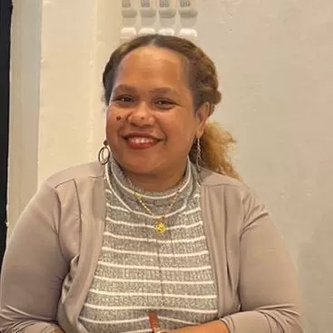 Penulis: Elvira Rumkabu